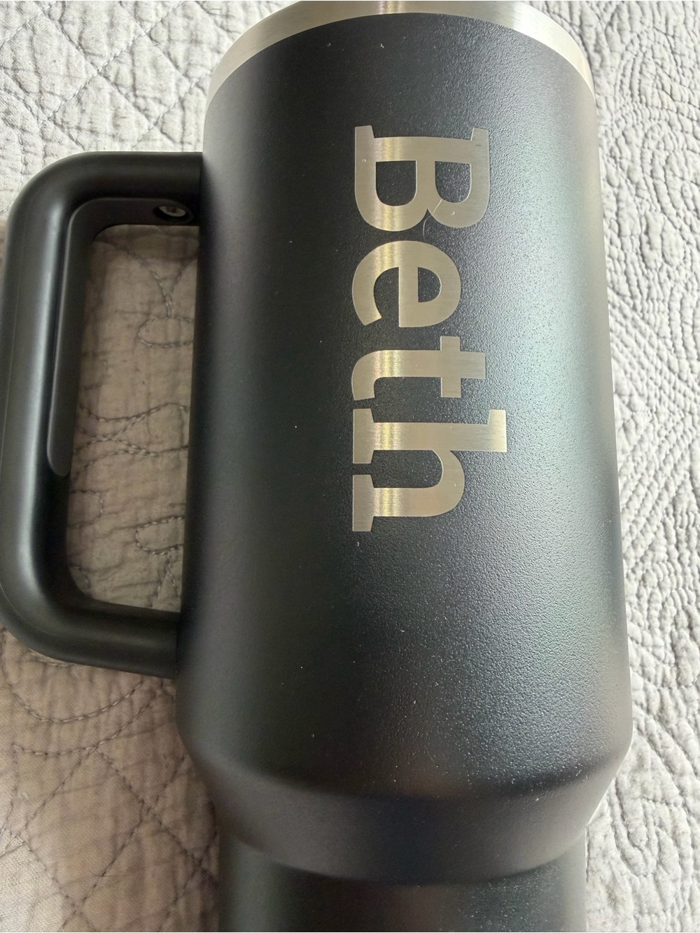 40oz Stanley with personalized engraving - Picture 2 of 5